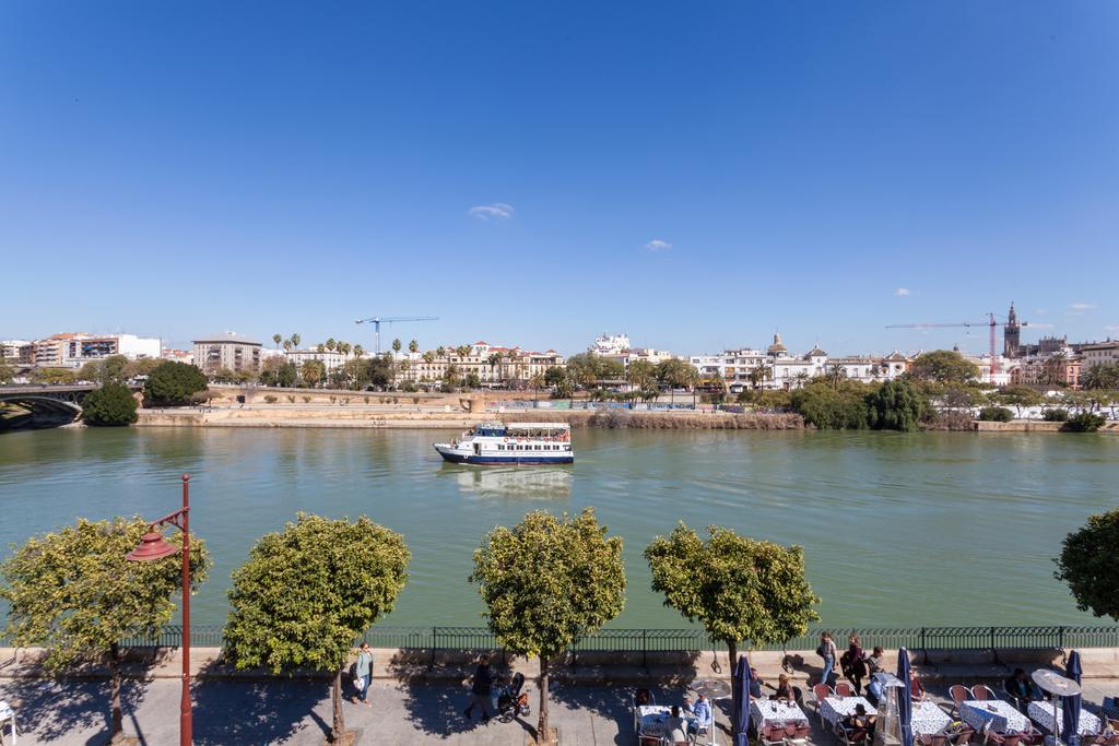 Green-Apartments Puente De Triana Seville Luaran gambar
