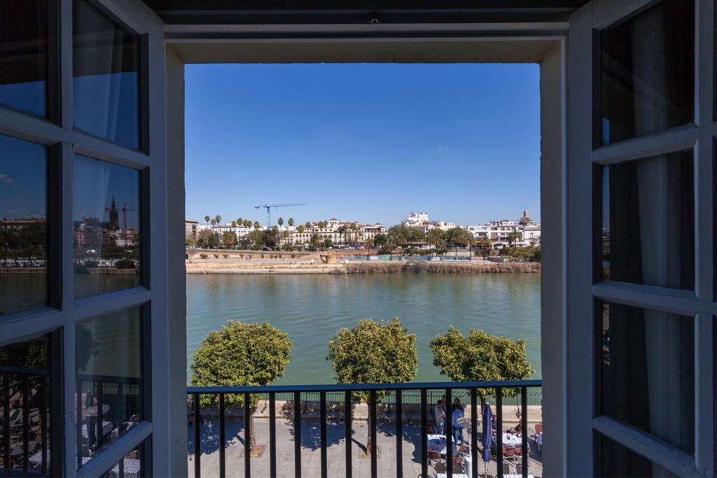 Green-Apartments Puente De Triana Seville Luaran gambar